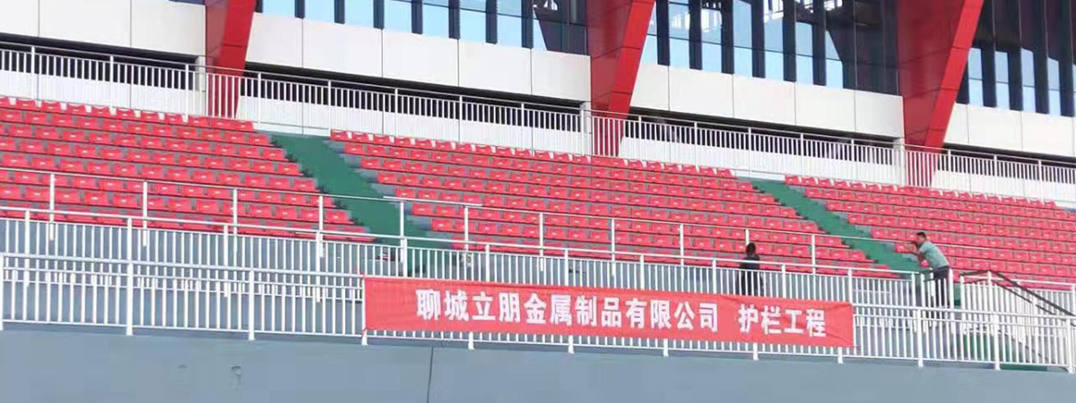 山東長(zhǎng)城起重機(jī)械有限公司